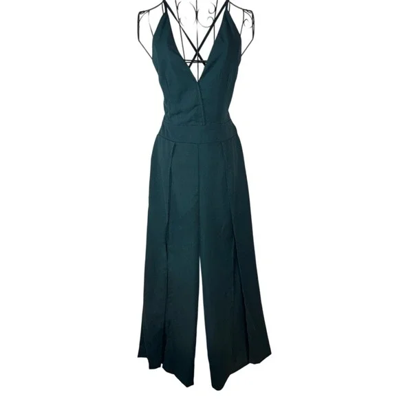 CHICME‎ Green Halter Jumpsuit with Flared High Leg Split Size M - Picture 3 of 12